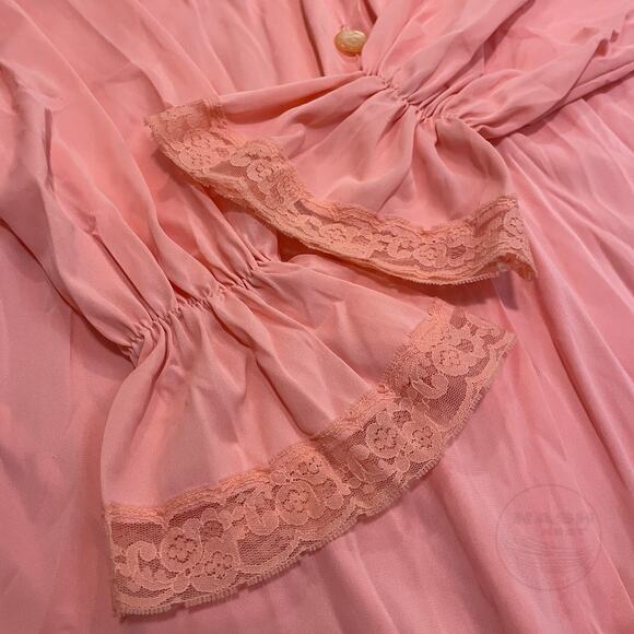 Vintage 60s Peignoir Set | Pink Nylon Nightgown + Robe, Lace Ruffles Cottage M/L - Picture 9 of 16